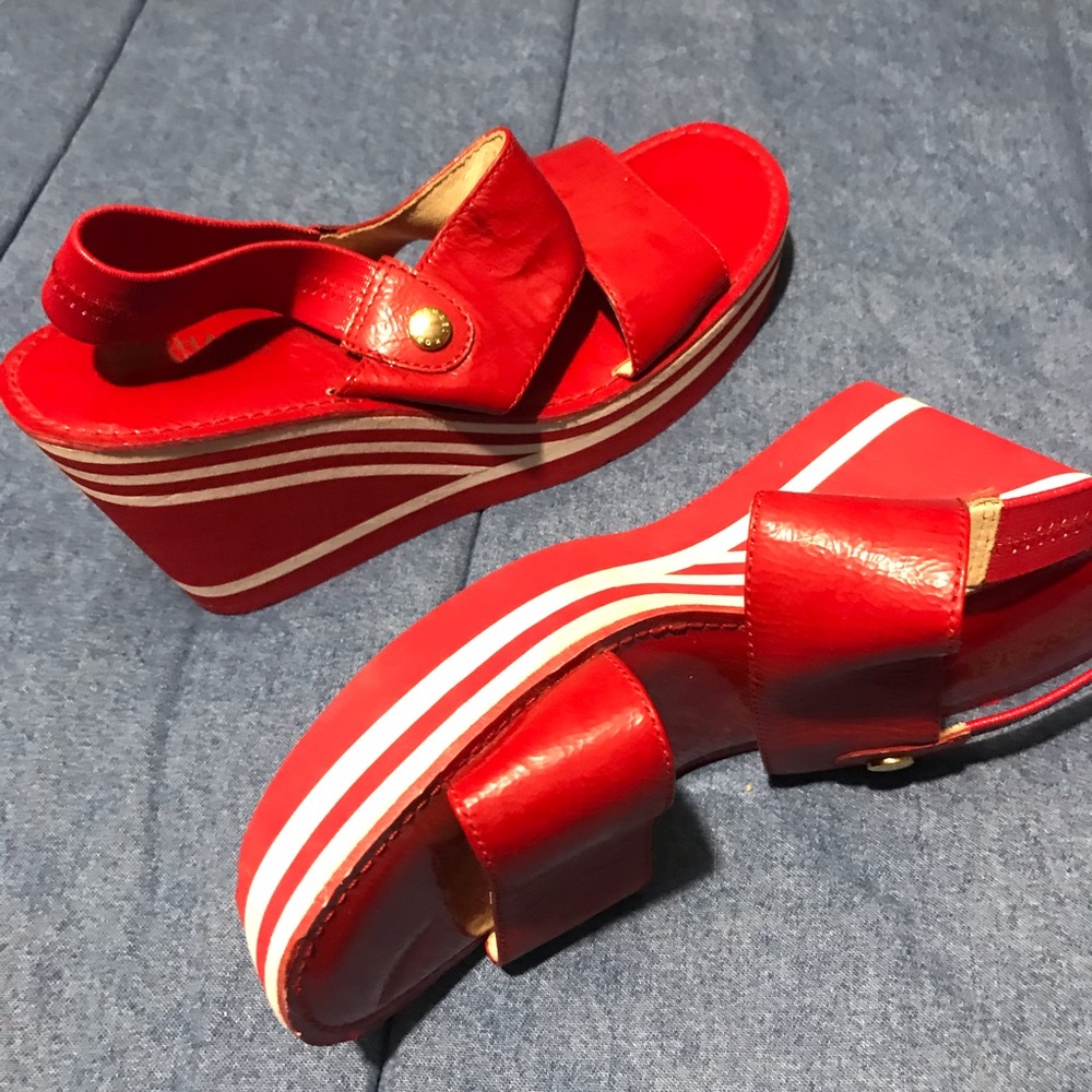 New red wedge sandal side: 9. 1/2, 4” high - Picture 4 of 13